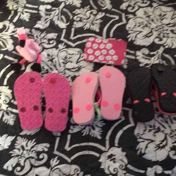 Disney/wonder kids/roxy size 5tod sandal $10/3pr - Picture 5 of 7